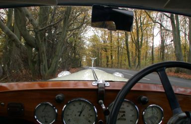 vintage-cars-weddings-stroud-gloucestershire-in-the-cotswolds-woods